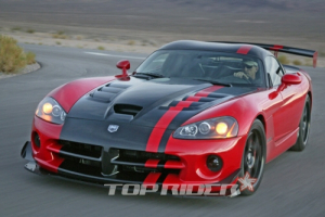 닷지 바이퍼, 양산차 중 가장 빠른 차로 등극