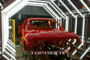 먼지까지 잡아낸다! 포드, 3D 도장 기술 도입