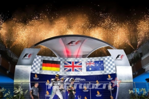[inside F1] 왜 나이트 레이스인가?