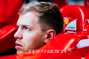 [inside F1] 붉은 오버럴을 입은 베텔