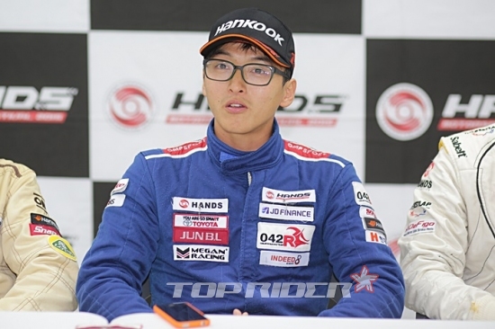 신예 박진현, 아베오 원메이크 5전 결승에서 깜짝 우승