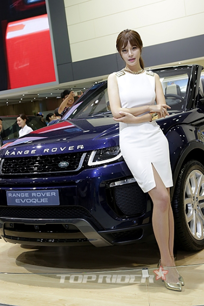 [부산모터쇼모델] 매력적인 레인지로버, 매혹의 랜드로버 모델 이새나