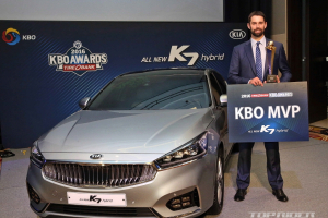 2016 MVP 리퍼트, 부상으로 K7 하이브리드 받아