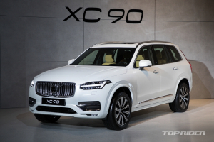 볼보 XC90 부분변경 출시, 가격은 8030만원부터