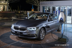 BMW 530e 출시, 플러그인 하이브리드 모델