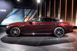 AMG GT 4도어 쿠페 부분변경 공개, 이제는 5명이 탄다