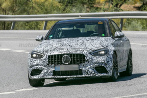 AMG C63 양산형 테스트카 포착, 이제는 4기통 PHEV