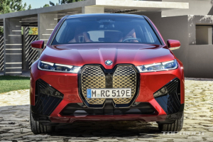 BMW iX 전기차 국내 출시 임박, 미래지향적인 디자인 주목