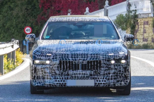 BMW 7시리즈 풀체인지 포착, 선명하게 드러난 분할형 헤드램프