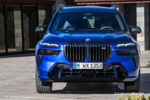 BMW X7 부분변경 공개, 전면부 존재감 ‘업’