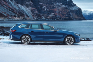 BMW 5시리즈 투어링 공개, 스포티지 수준의 트렁크 용량