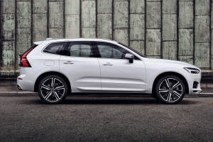 볼보 XC60 대기 6개월 이상, 인기 여전한 이유는?