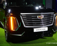 캐딜락 신형 에스컬레이드, 직접 살펴보니 '거대하다'